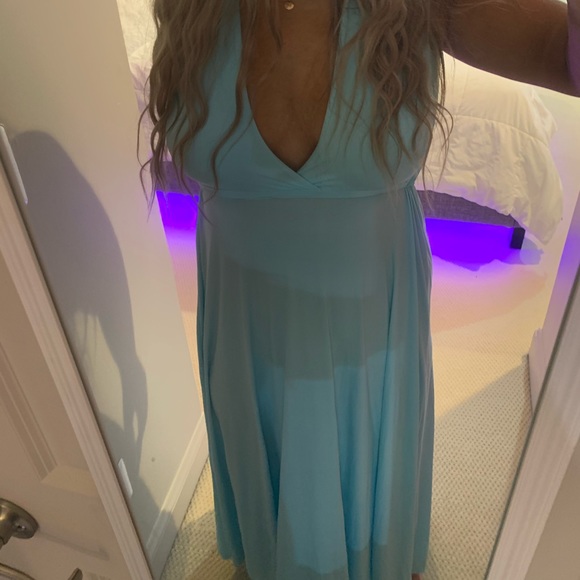 Blue adjustable halter top open back dress - Picture 5 of 6